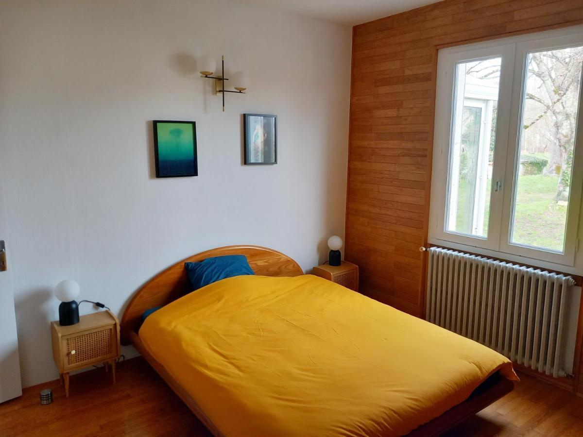 Bed and Breakfast La Montagne Sud Allemans Екстер'єр фото